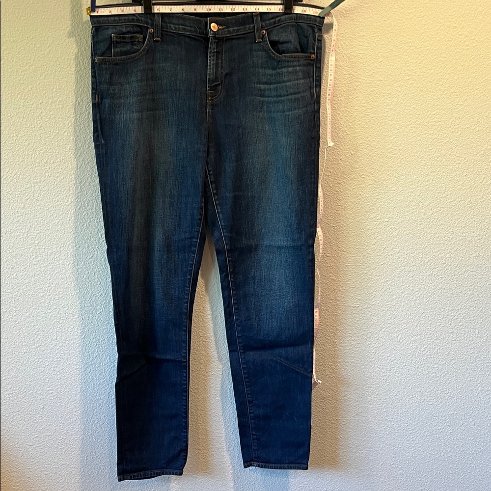 J brand denim jeans. Zipper fly. Size 32